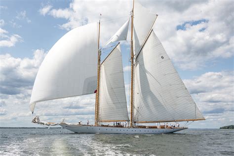 Herreshoff hosts the classics 